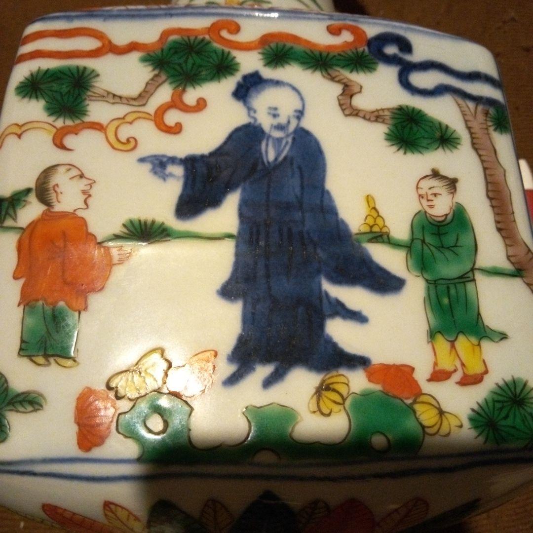 中国陶磁器　万歴赤絵　面取り壺