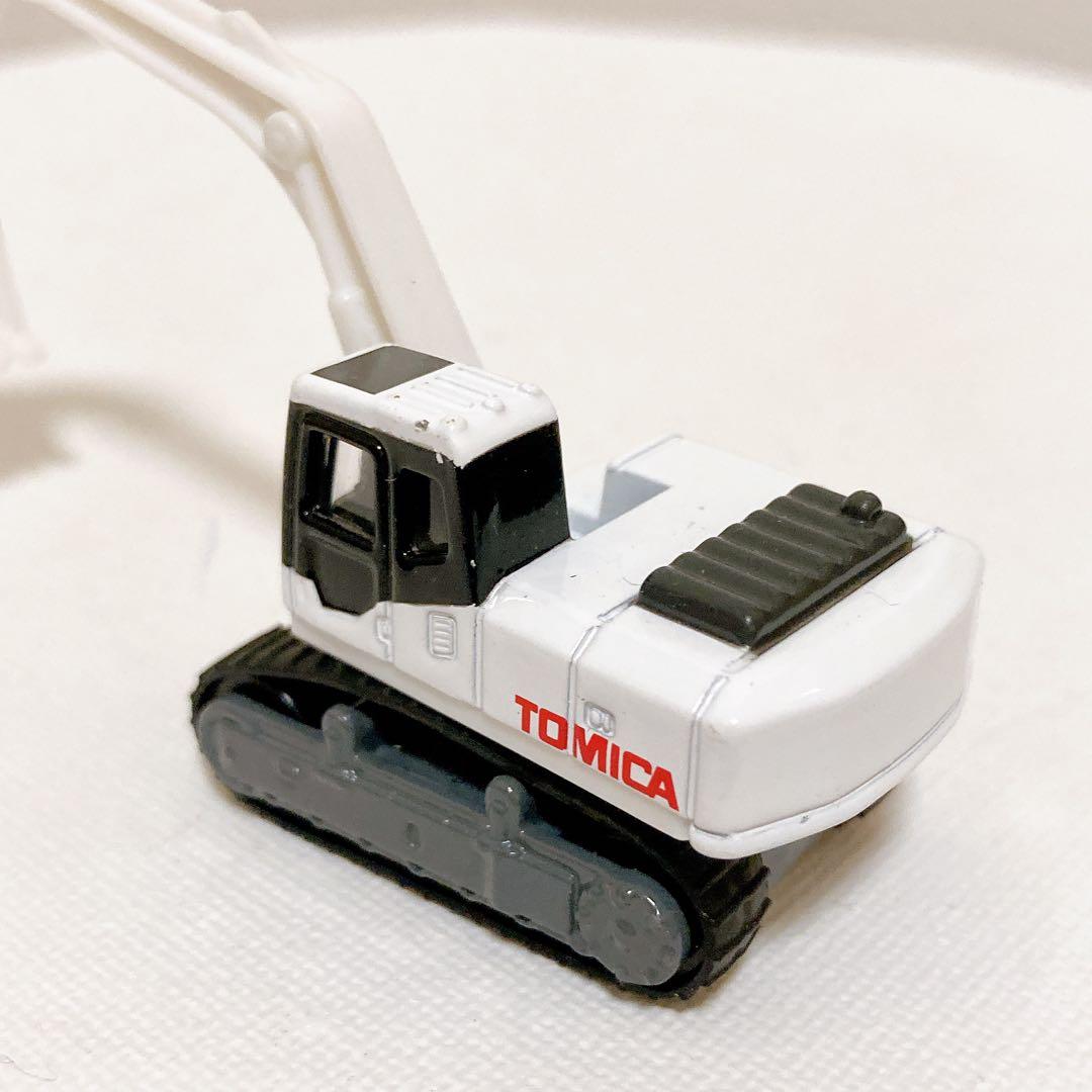 トミカ 油圧ショベル コマツ ホワイト 白 - メルカリ