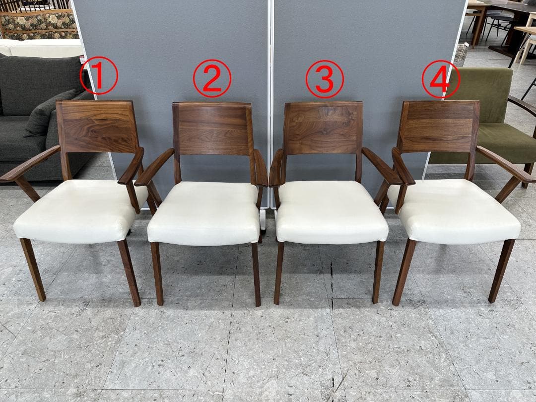 大塚家具　ダイニングテーブルセット　イス×4　ブラウン