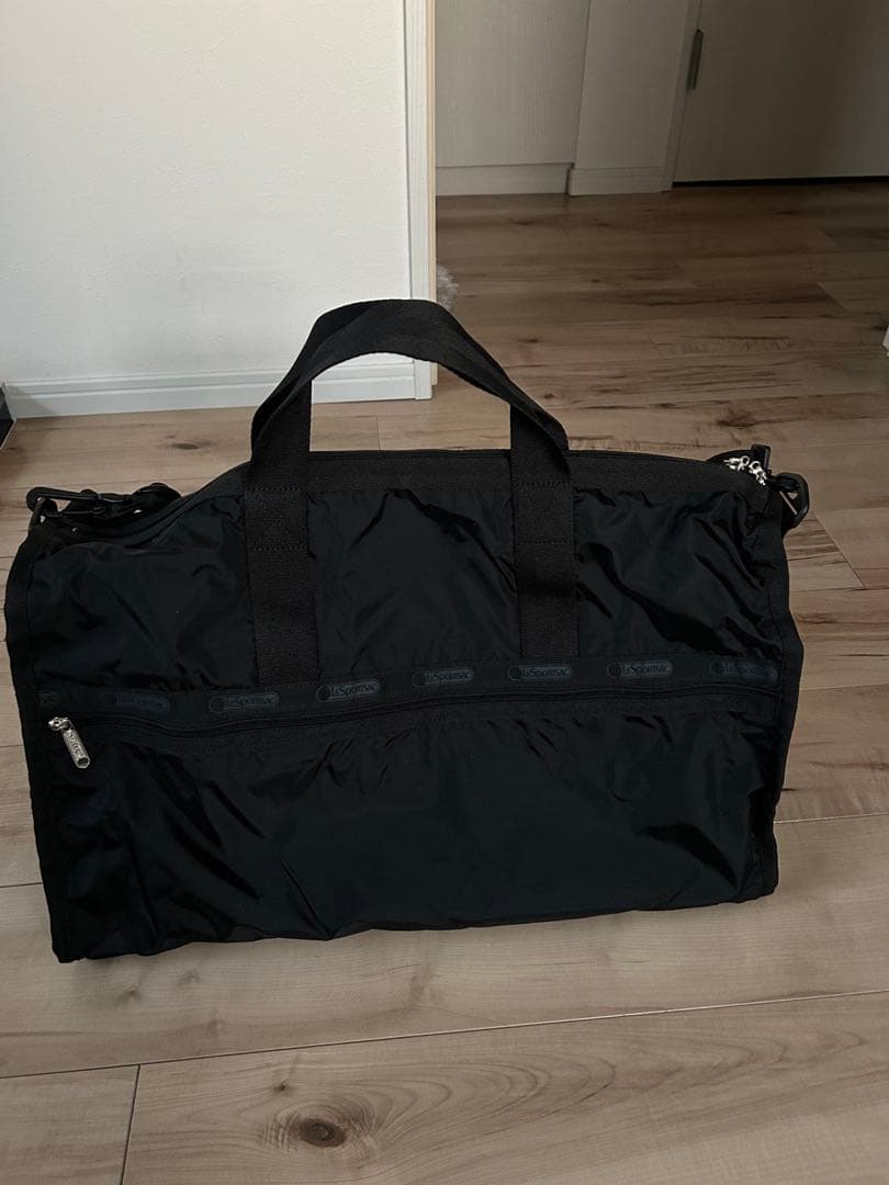 レスポートサック　ボストンバッグ　黒　【せいちゃん】 LESPORTSAC(レスポートサック) ボストンバッグ - 黒×グレー×マルチ 花