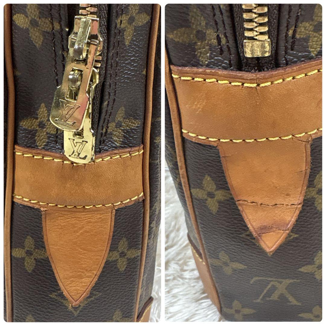 LOUIS VUITTON ポルトドキュマン ヴォワヤージュ モノグラム