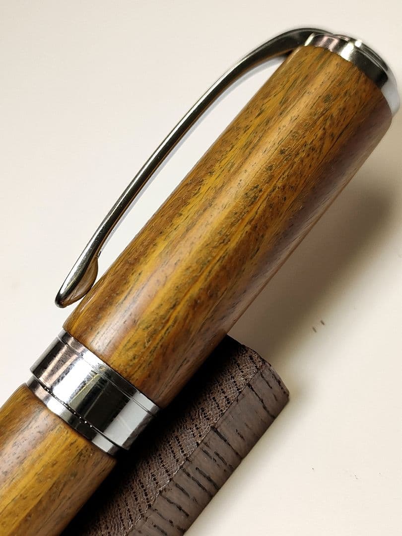 世界で一番硬い木【リグナムバイタ】グラデュエイト万年筆