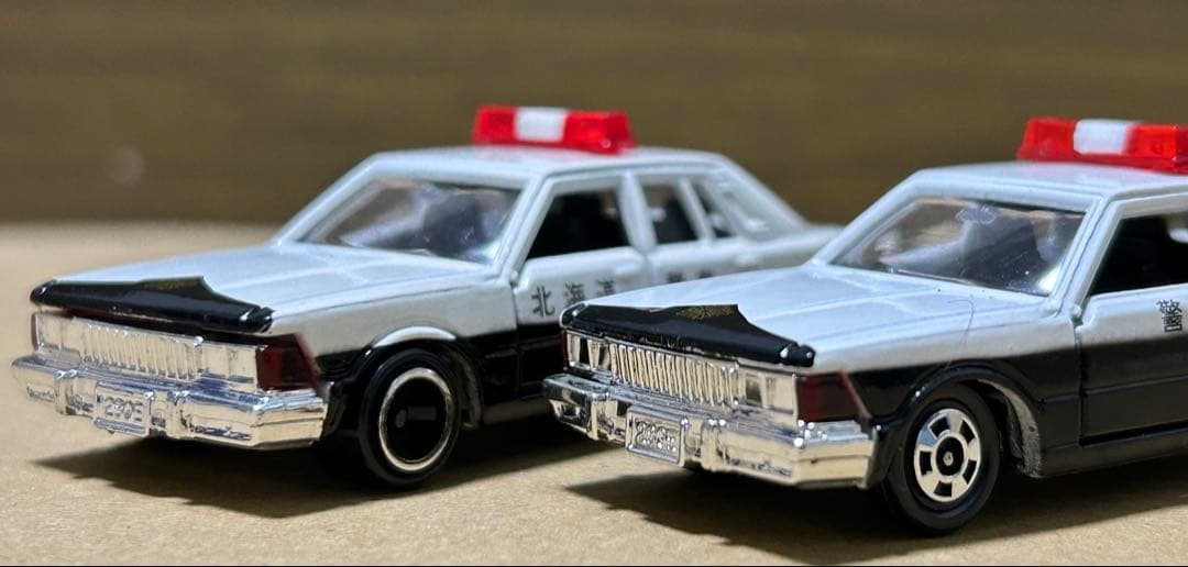 日本製 トミカ ニッサン セドリック 280Eブロアム パトカー 4台セット