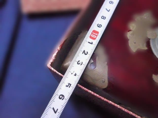 翡翠が象嵌された大きめの頑丈な宝石箱です。未使用品。上海