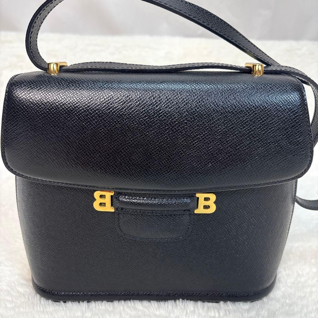 美品BALLYバリー　ショルダーバッグ　カーフレザー　Bロゴ　ゴールド金具