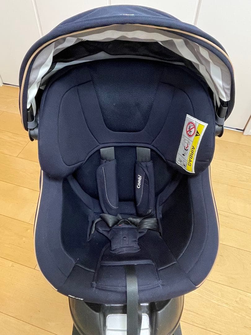 Combi 回転式チャイルドシート ネイビー 取り扱い説明書付き