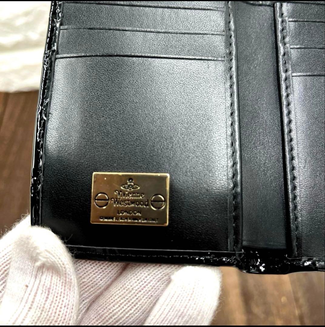 新品未使用　ヴィヴィアンウエストウッド 三つ折財布　黒　エナメル　がま口