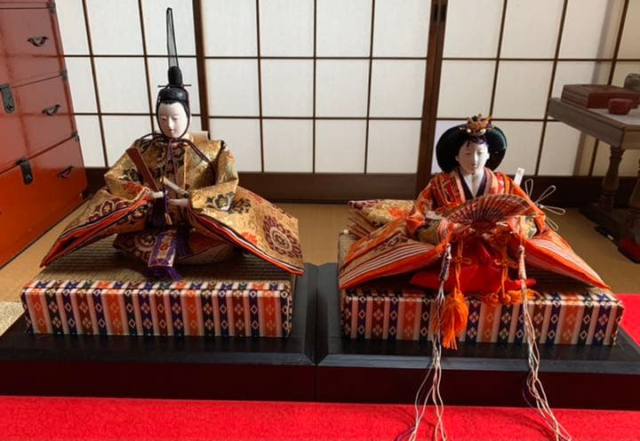 雛人形 お内裏様とお雛様