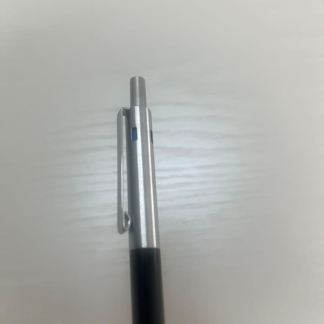 zebra 振り子式4色ボールペン 廃番 - メルカリ