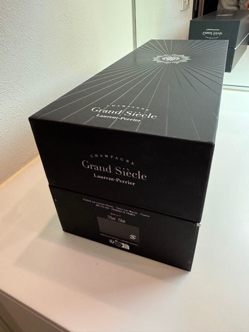 ローラン・ペリエ Grand Siècle N°25 【専用ボックス・箱付き】 - メルカリ