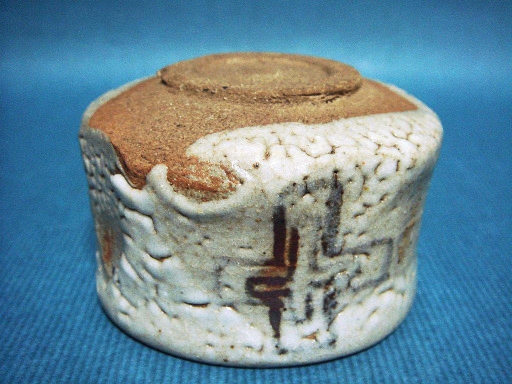 897『志野 十字架 クロス ぐい呑』/骨董品 古美術 古玩 アンティーク