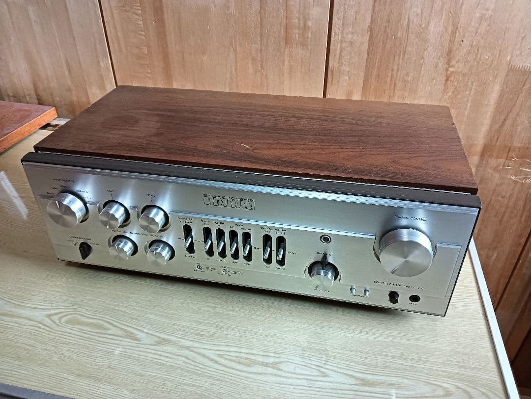 動作品】LUXMANコントロールアンプ C-1010 ラックスマンプリアンプ