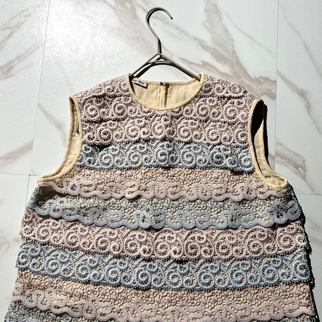 入手困難✨ ミュウミュウ ノースリーブ トップス シルク100% マルチカラー