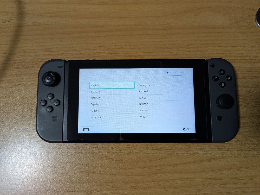 Nintendo Switch 本体 128GBメモリ ジョイコン2セット付