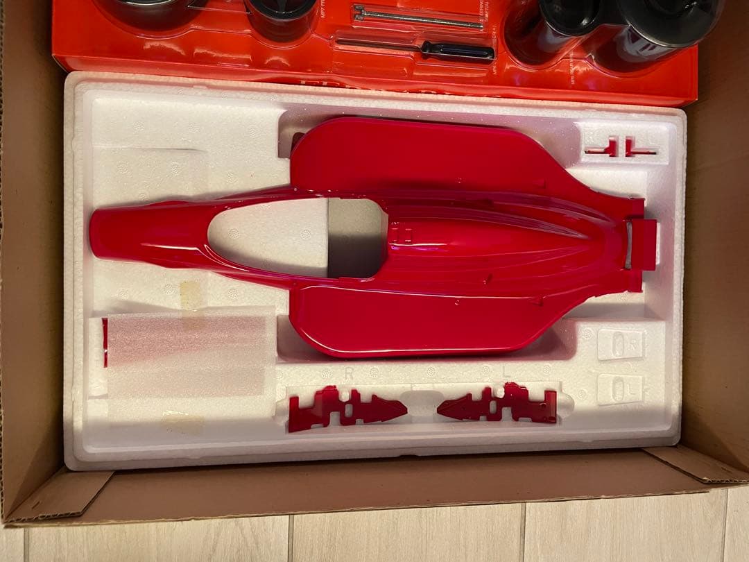 ダンゴ虫 フェラーリ FERRARI 643 WRX ROSSO