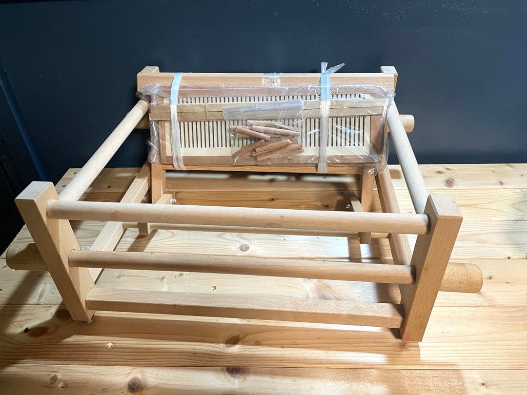 【新品】ミニ手織り機　フィンランディア　北欧風小型卓上ミニ手織機