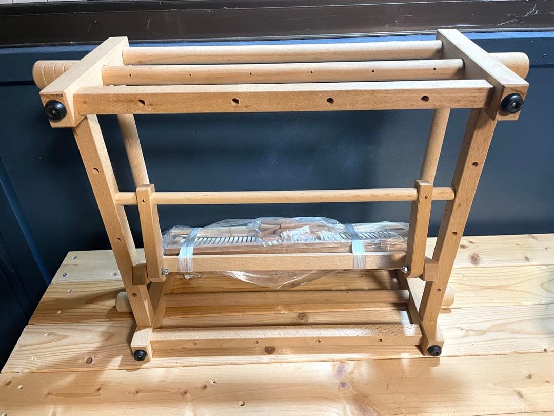 【新品】ミニ手織り機　フィンランディア　北欧風小型卓上ミニ手織機