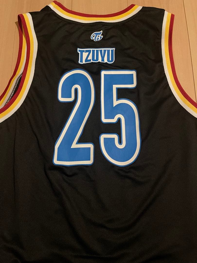 TWICE ツウィ ユニフォーム 25