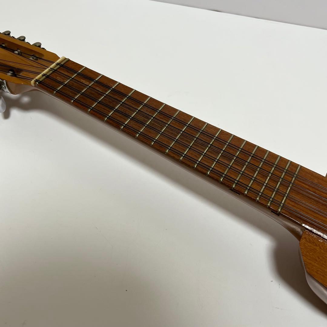 チャランゴ 民族楽器 弦楽器 ボリビア