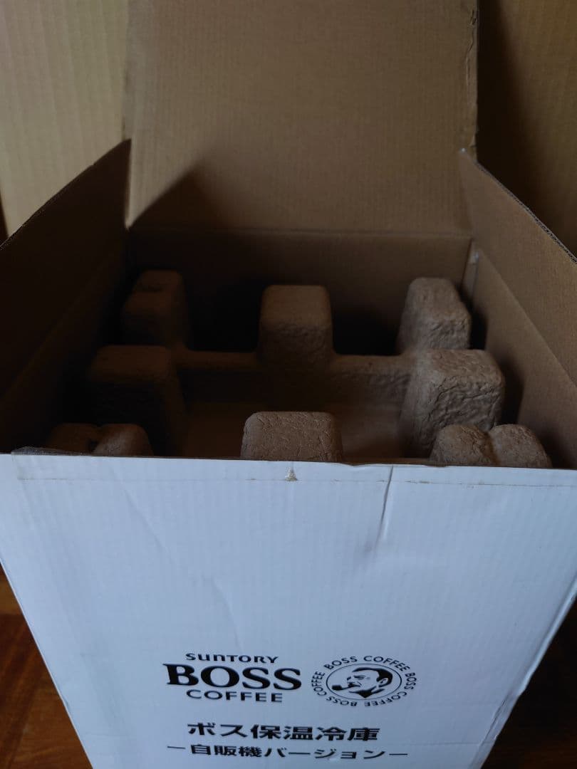 美品　BOSS保温冷蔵庫　自販機ver　貴重な専用箱と当選証書付き　送料無料