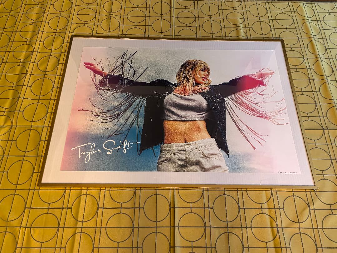 Taylor Swift Poster \"Lover\"　91.5㎝×61㎝