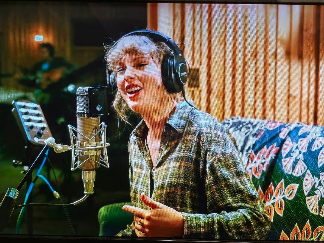 Taylor Swift Poster \"Lover\"　91.5㎝×61㎝