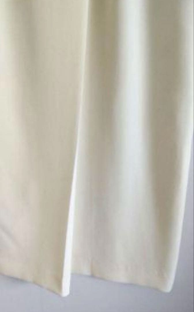 新品ソージュ　タイトスカートS ホワイトSOEJU