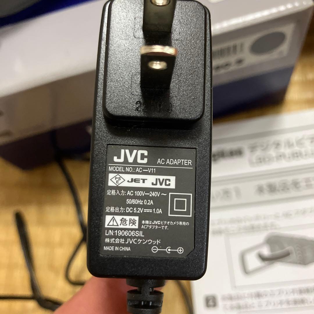 井*美様 JVC Everio GZ-E780-S ビデオカメラ 本体　おまけ付