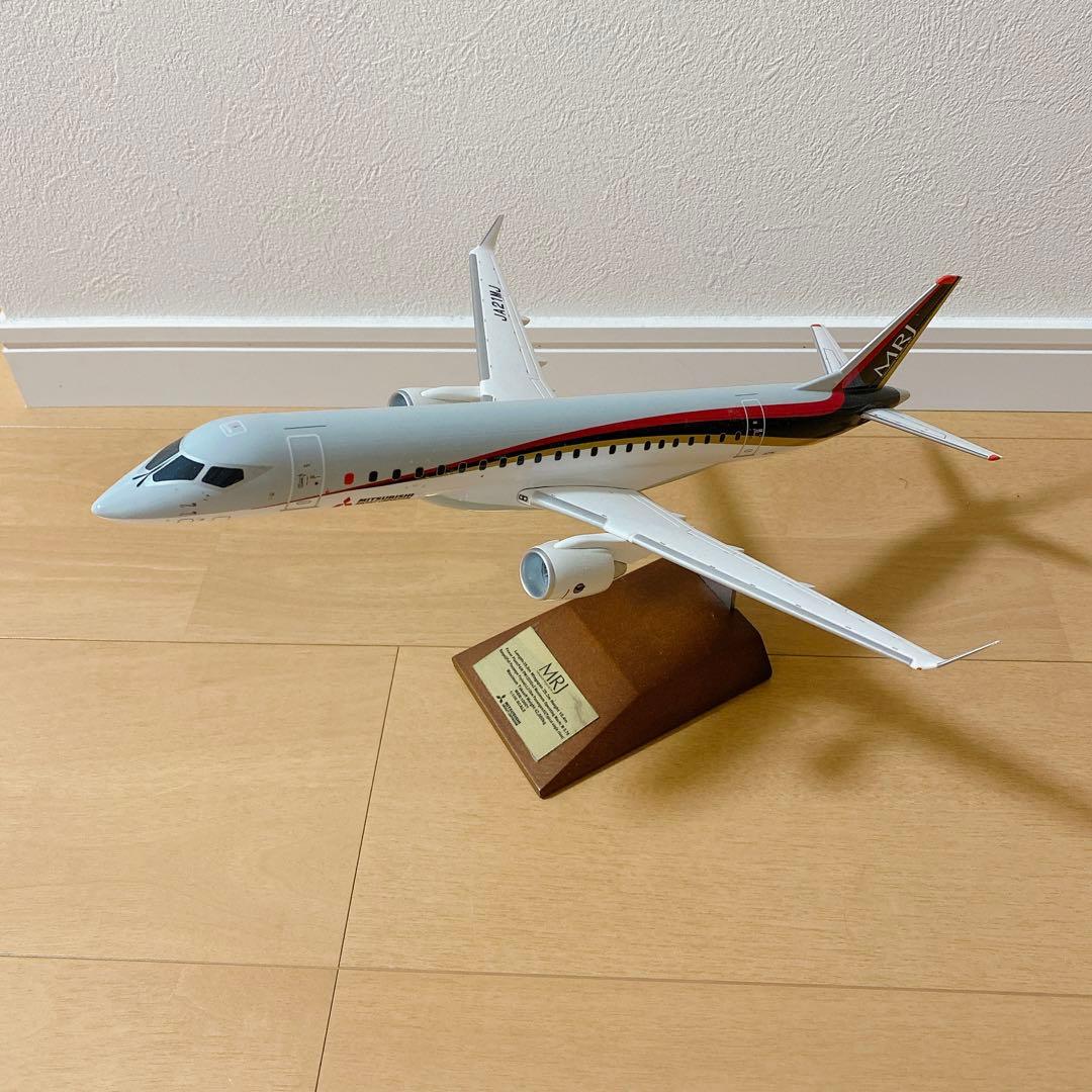 三菱航空機MRJ90 模型 JA21MJ 1/100 木製