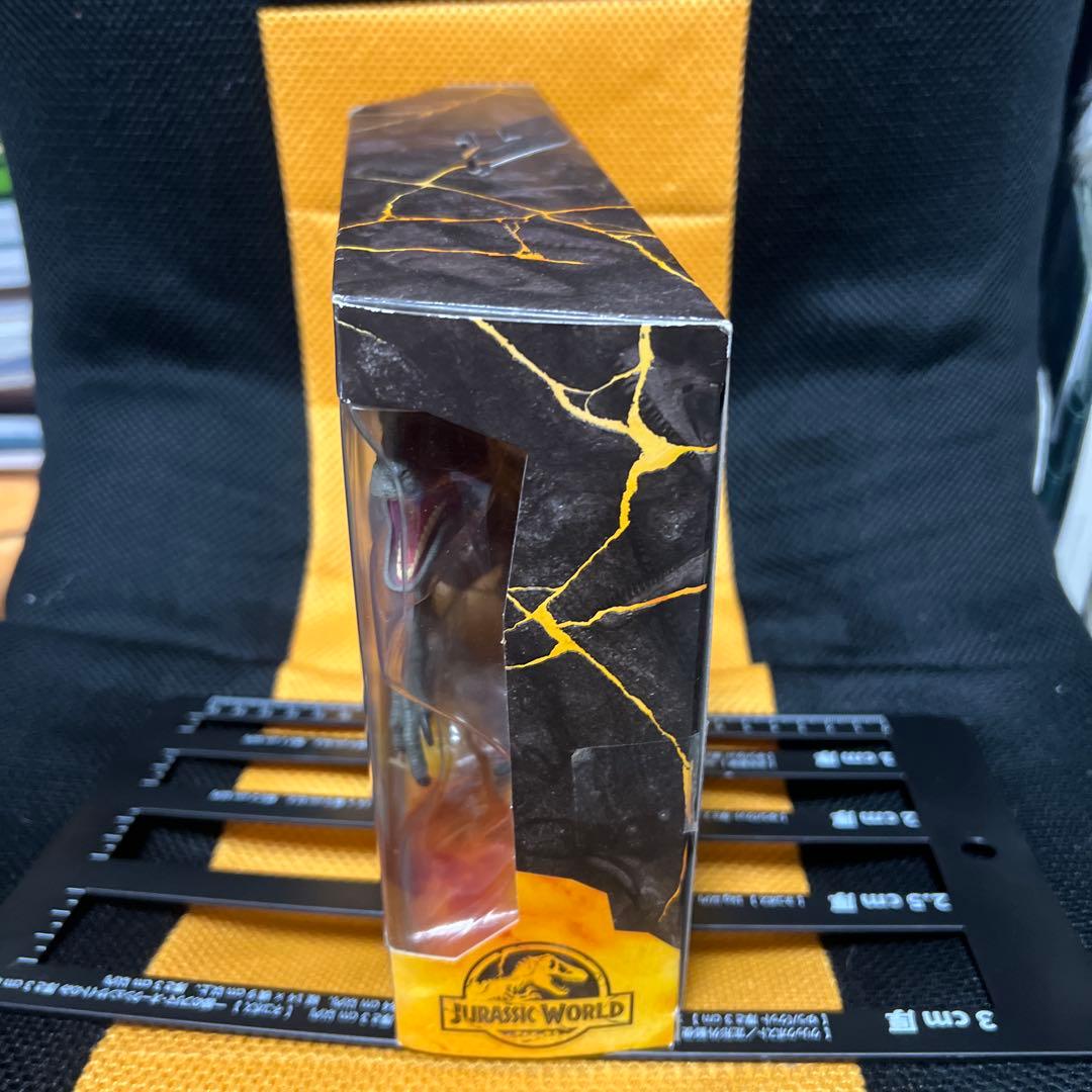 マテル　アンバーコレクション　ヴェロキラプトル　ブルー　フィギュア　ジュラシック