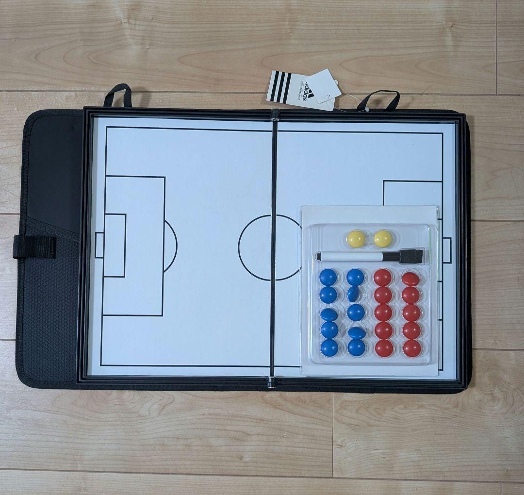 【未使用品新品】アディダスコーチングバインダー&作戦盤