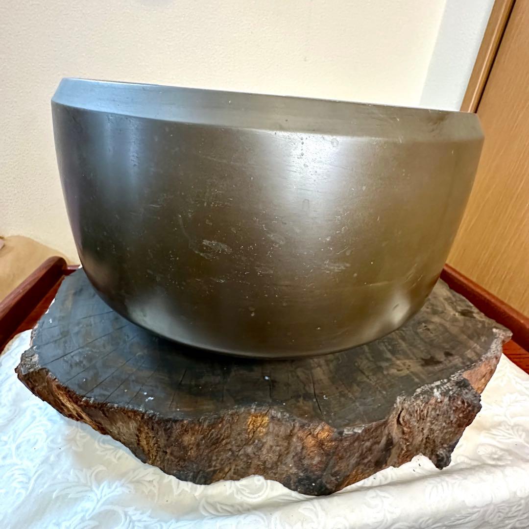 ♦︎未使用品♦︎茶道具 唐銅？面取り風炉 虫喰い 五徳 風炉 - メルカリ