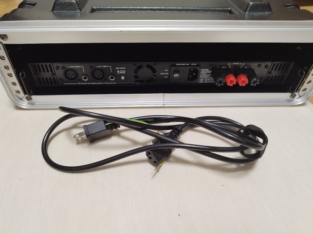 クラシックプロ　CP600　パワーアンプ　ラックつき