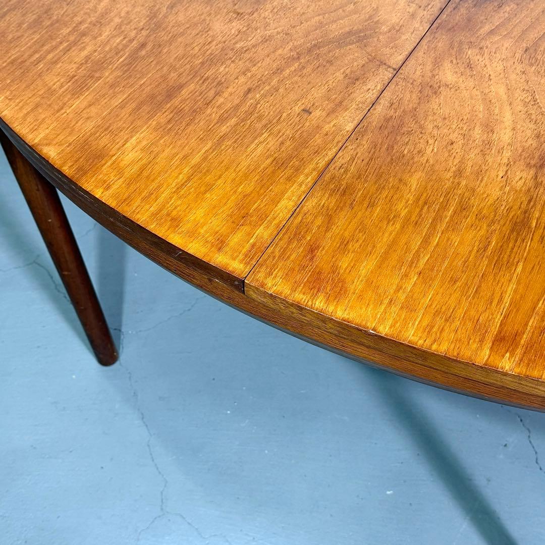 WHITE & NEWTON ヴィンテージ オーバルダイニングテーブル(301)