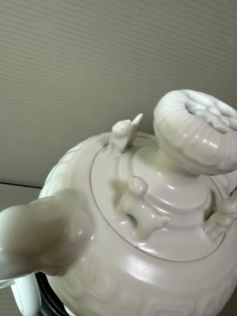 2864 小笠原長春 肥前国 鍋島 太白磁 環付 香炉 台座付