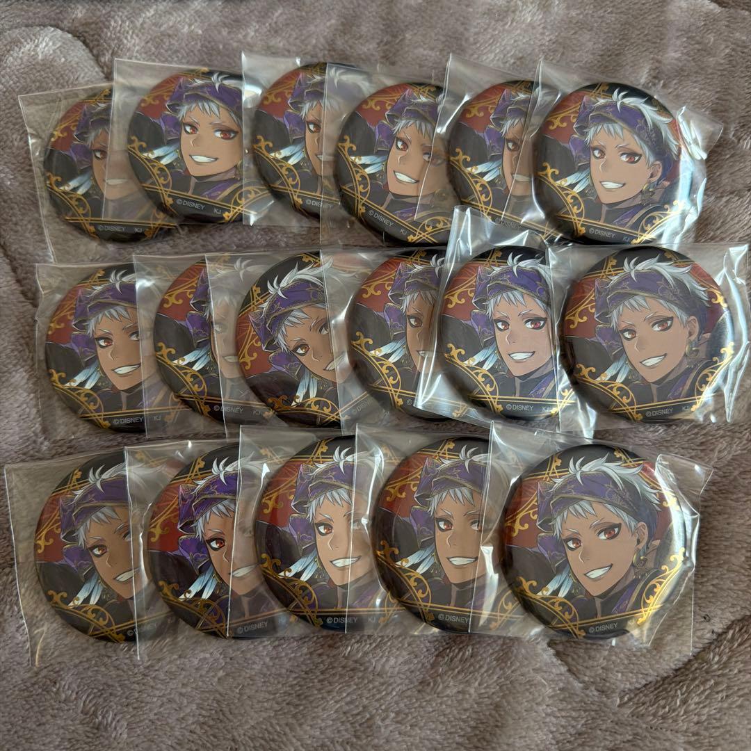 ツイステ カリム 缶バッジ 式典着 17点 - メルカリ