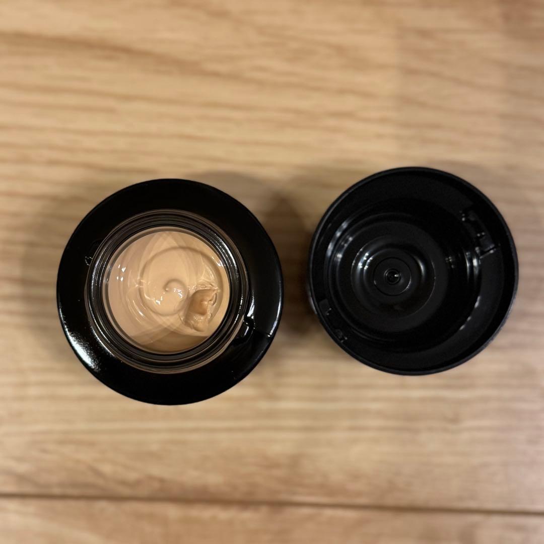 ファンデーション KANEBO LIVELY SKIN WEAR II 230