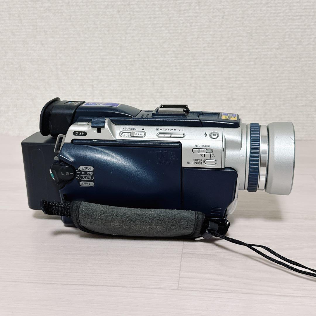2128【希少品】SONY DCR-TRV30 Mini DV ナイトショット