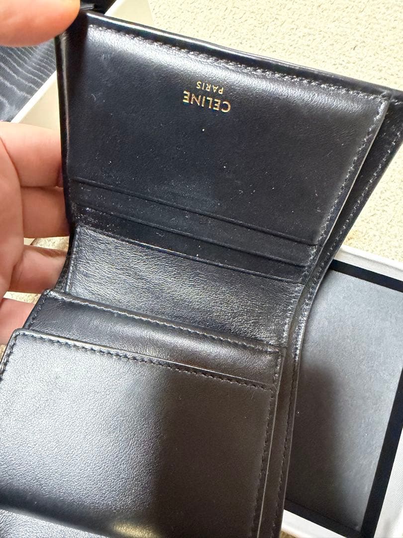 Celine 黒 レザー 三つ折り財布　使用済み
