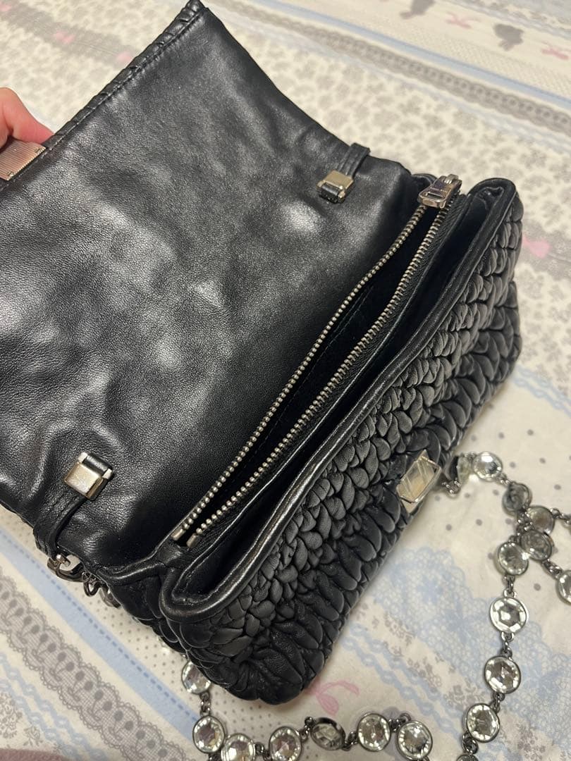 MIU MIU ブラックショルダーバッグ