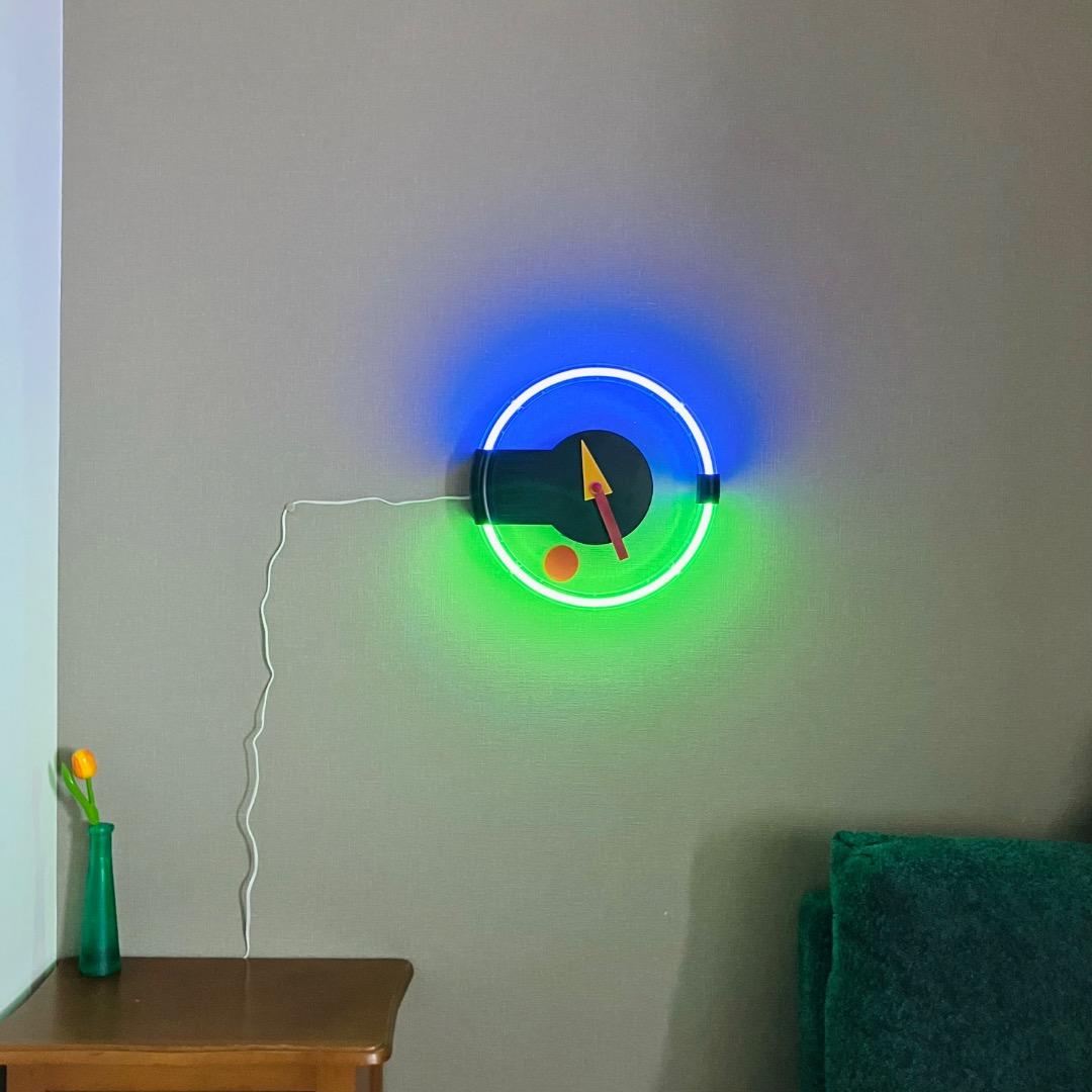 ポストモダン ネオンクロック アメリカン・トイ 振り子時計 掛け時計