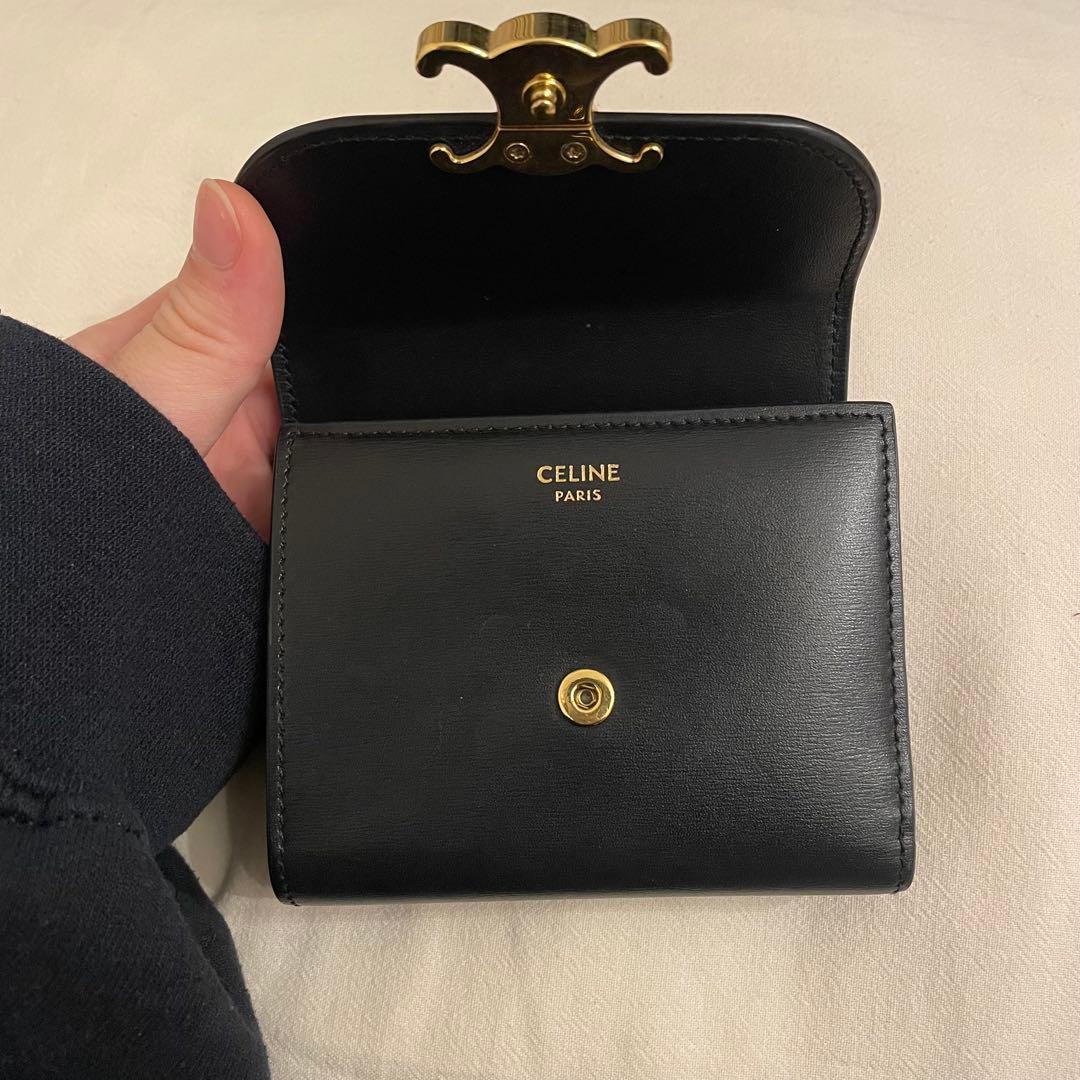 CELINE ブラック 三つ折り財布　スモール フラップウォレット トリオンフ