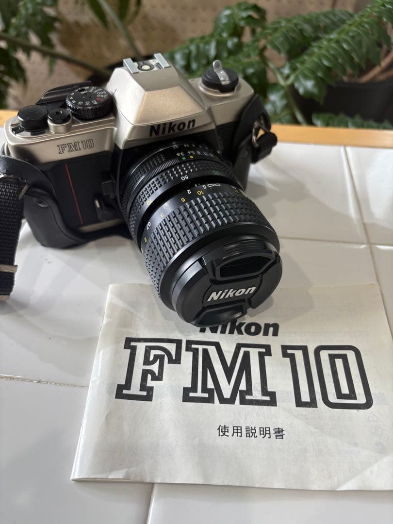 Nikon FM10 一眼レフカメラセット Amazon | Nikon 一眼レフカメラ FM10 標準セット(FM10ボディー・Ai