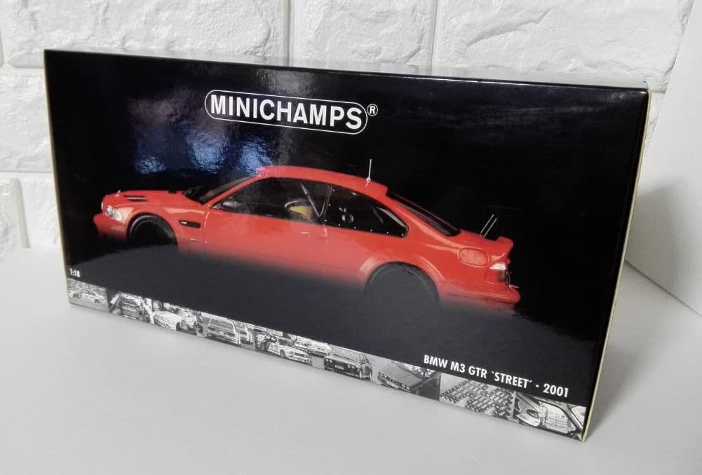 《ミニカー》★BMW『M3 GTR'STREET'2001』1/18☆深い赤色
