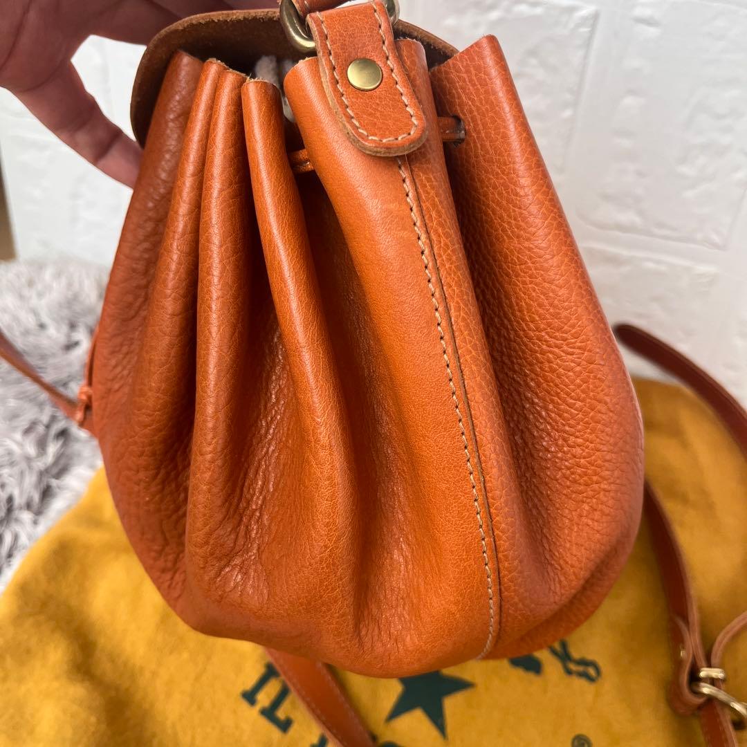 美品✨イルビゾンテ　巾着ショルダーバッグ　ブラウン　本革　レディース