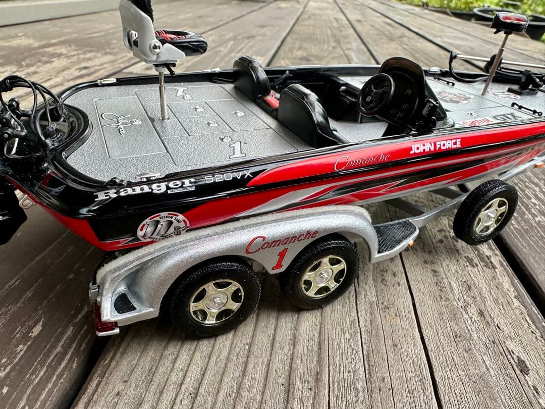 レンジャー 520VX 1/24 ダイキャスト模型 CASTAWAY バスボート - メルカリ