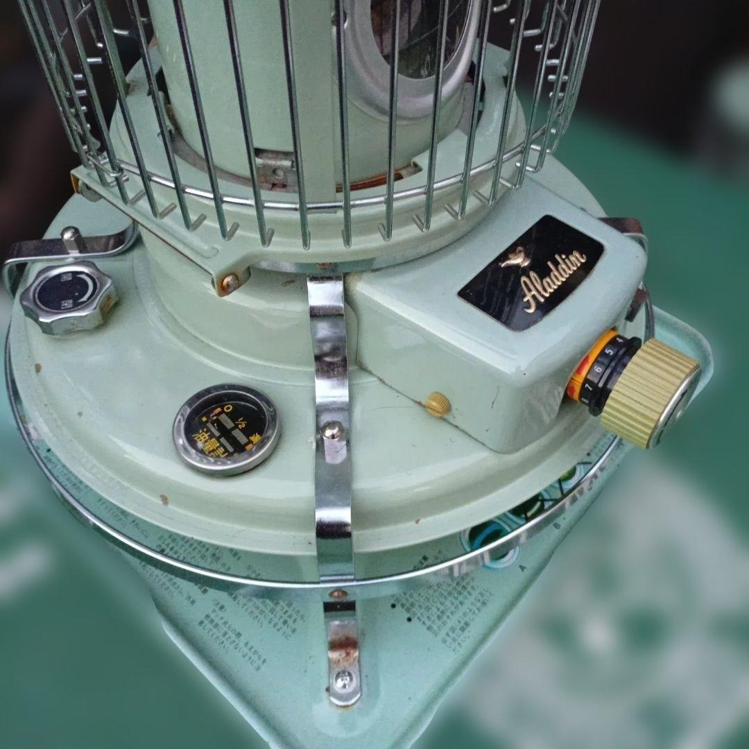 アラジン ストーブ メンテナンス済み。純正品芯交換済。取説付き。グリーン