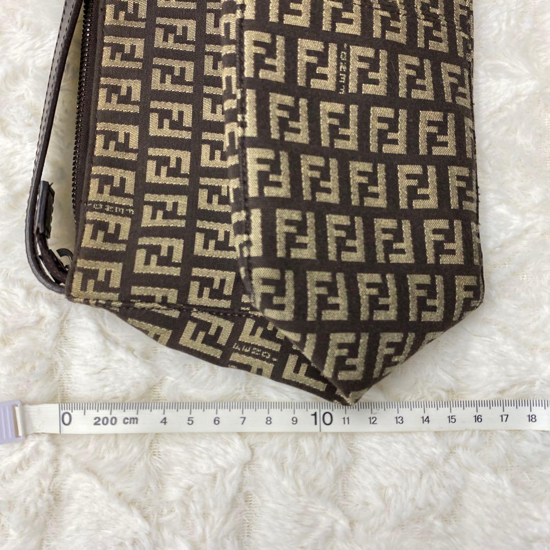 FENDI FFロゴ ハンドバッグ ブラウン