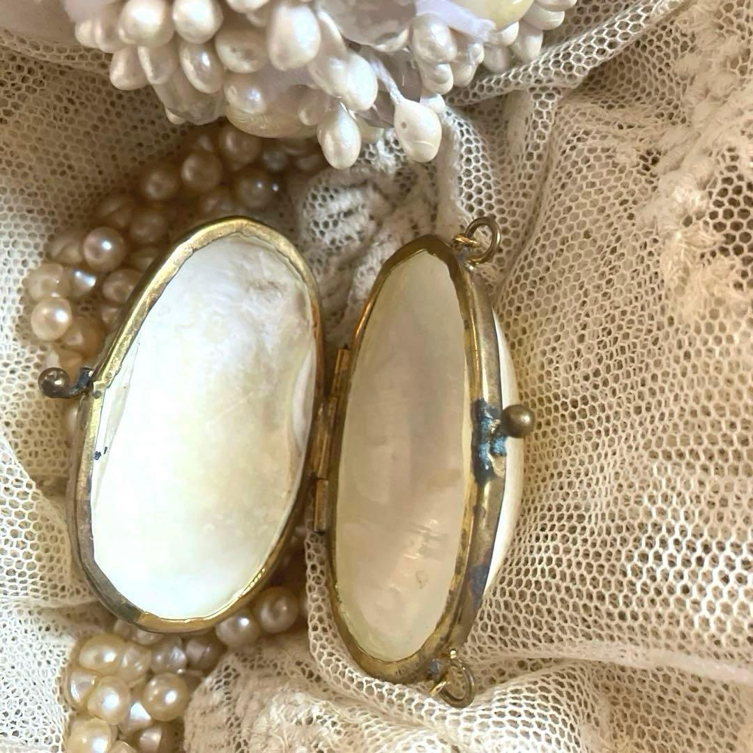 フランスアンティークマザーオブパール 白蝶貝 チェーン付き - メルカリ