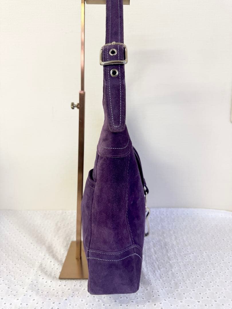 COACH Hamptons Hobo スエード ショルダーバッグ 8A75